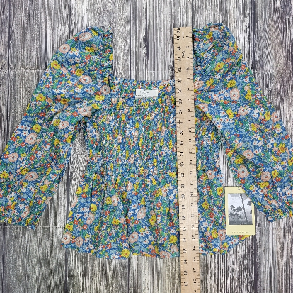 Trovata Birds Of Paradis NWT Alize Smocked Square Neck Floral Blouse - Picture 12 of 12